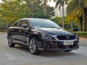 ѩ DS 5LS 2018 